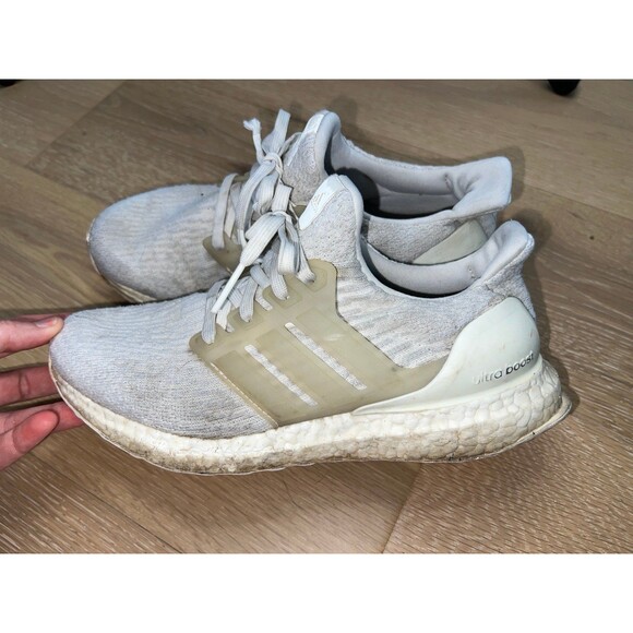 Adidas Womens Ultra Boost Cloud White Running Shoes Sneakers Size 7 - Picture 3 of 7